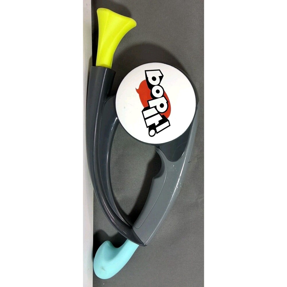 Hasbro Bop It! Handheld Electronic Game Gray MPN B7428 2015 Ages 8+